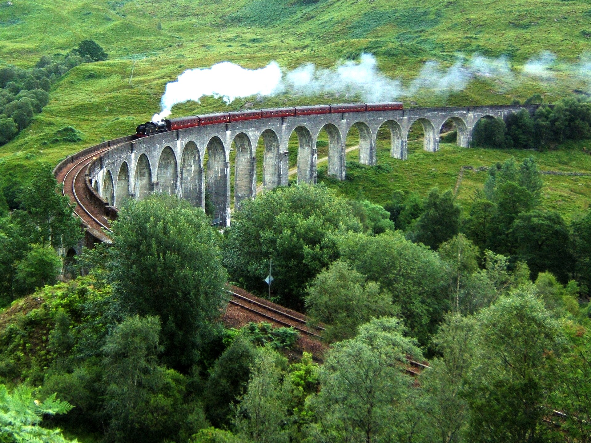 Harry Potter & Highland Scenic Expedition private tour