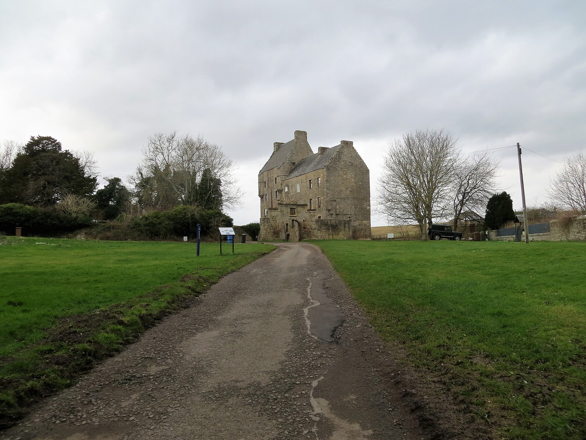 Lallybroch & Outlander Half Day private tour
