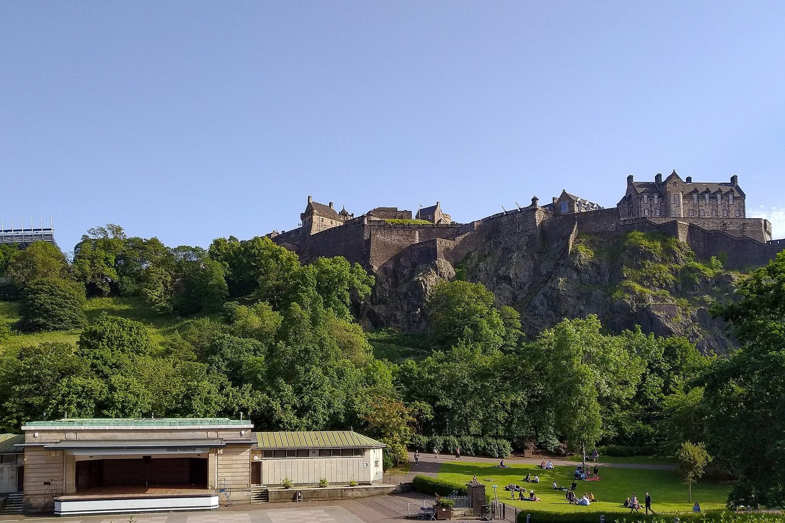 Edinburgh skyline — Cabslink's home city and operational base for Scottish airport transfers